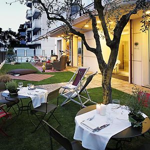 D-Place Hotel & Suite